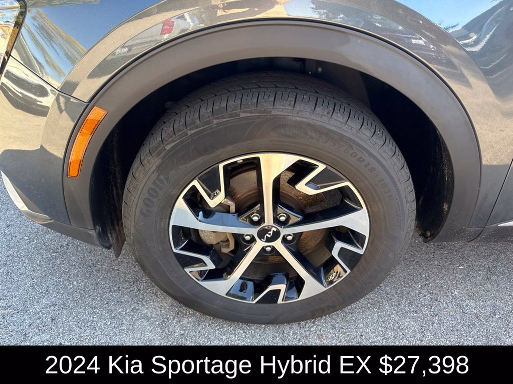 Used 2024 Gray Kia EX image 9