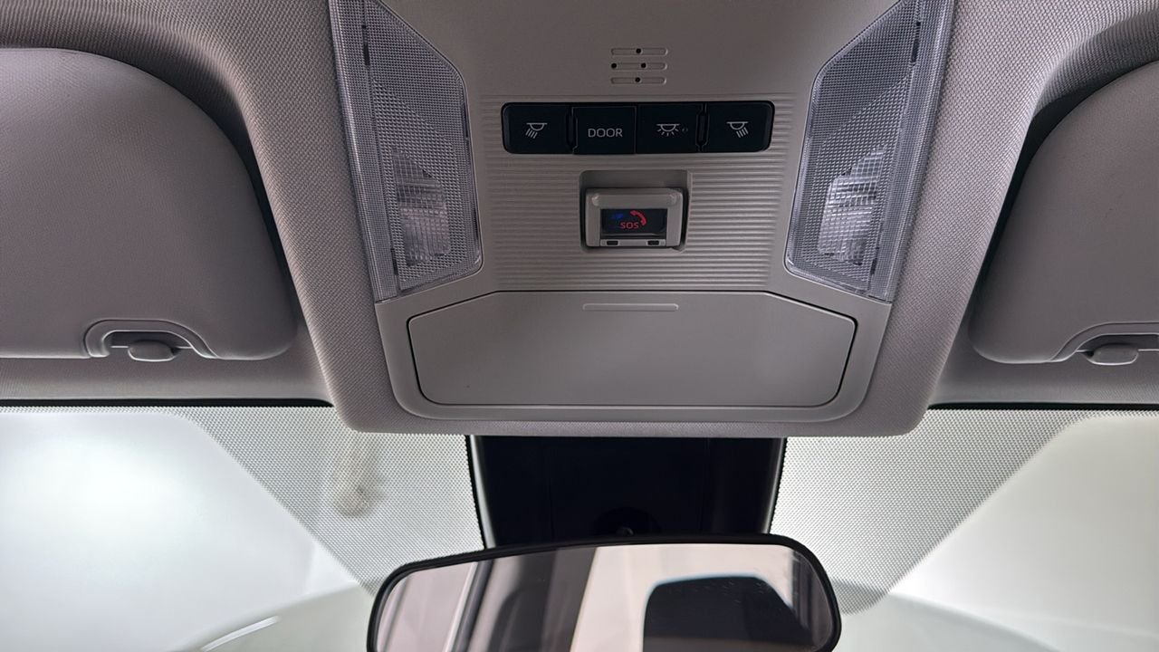 Used 2023 White Toyota LE image 11