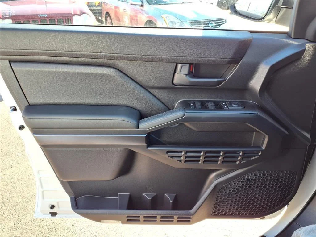 2026 Toyota 4Runner SR5 - Photo 11