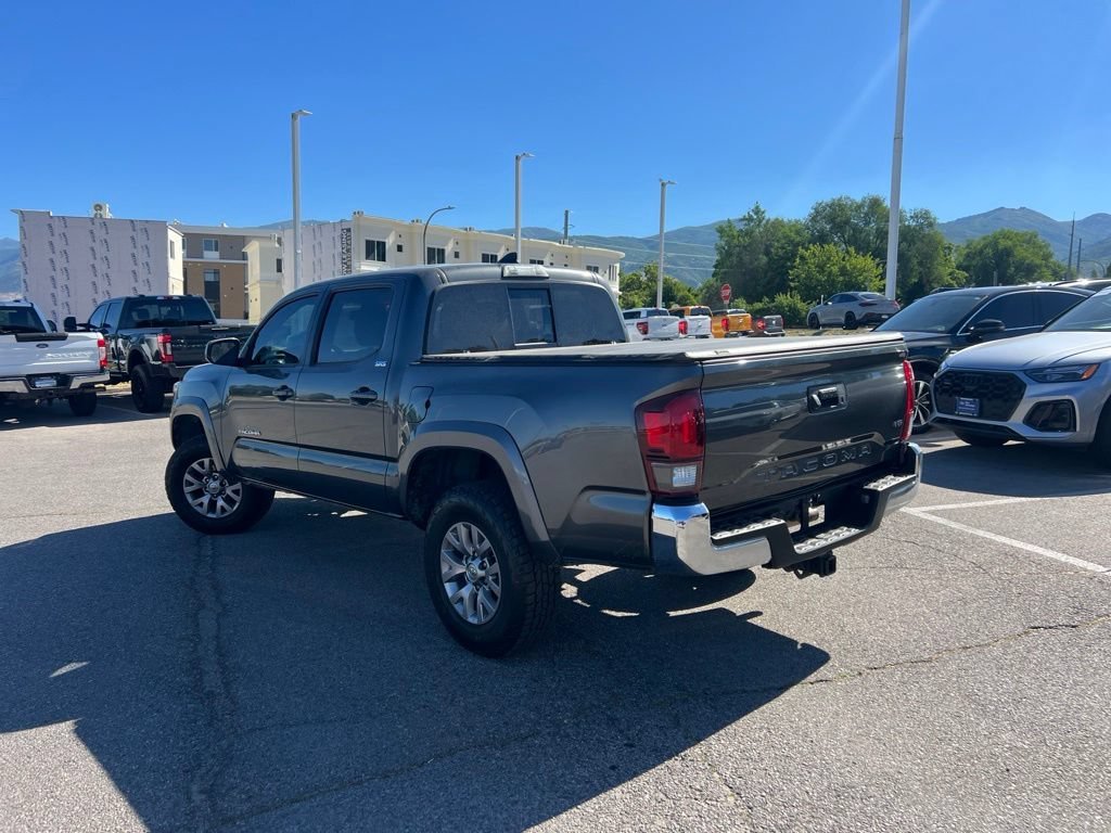 Used 2018 Magnetic Gray Metallic Toyota SR5 image 11