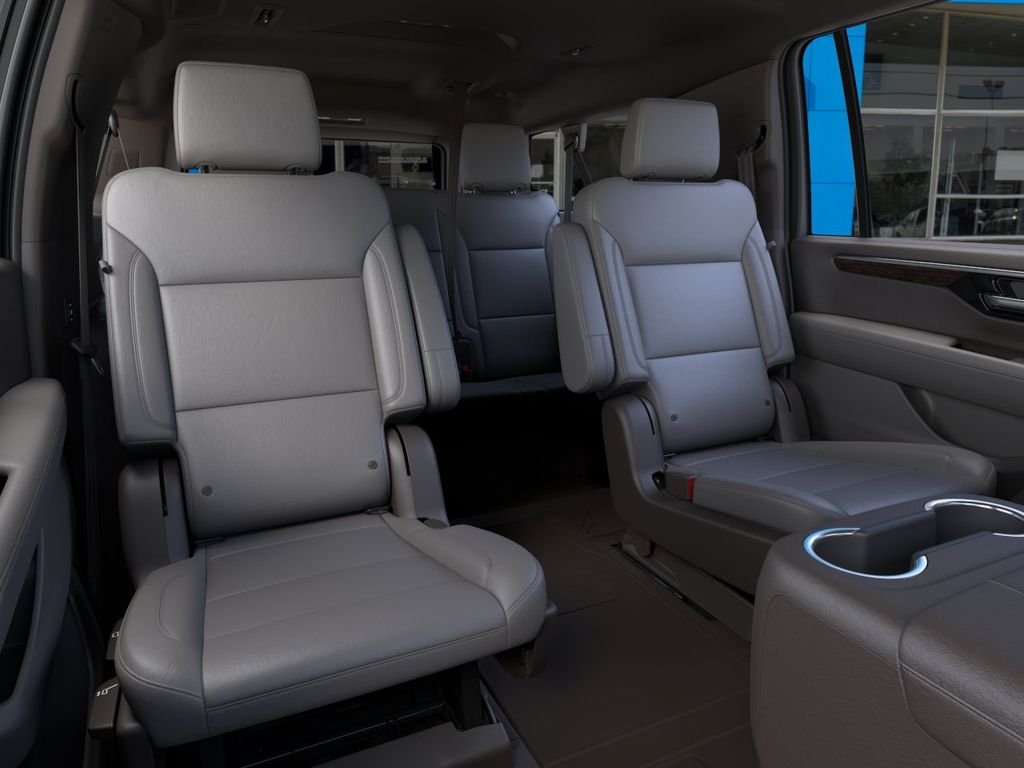 2026 Chevrolet Suburban LT - Photo 17