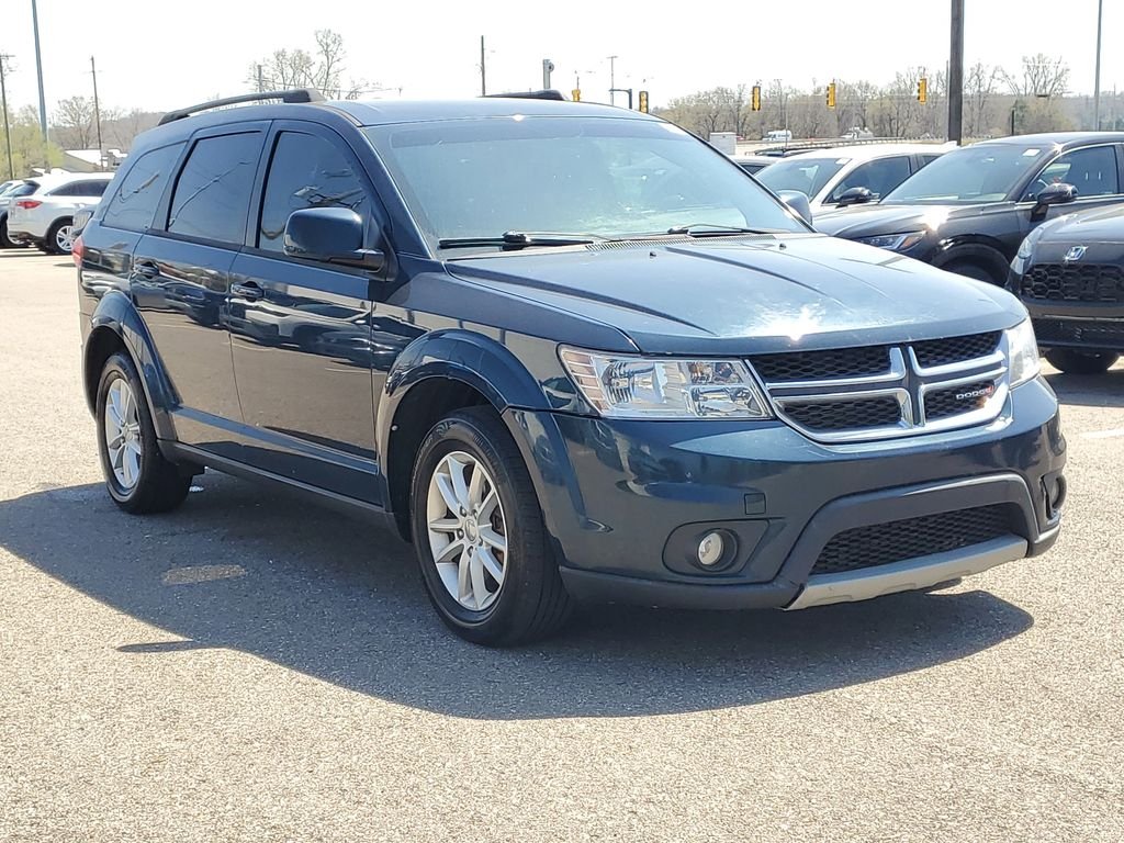 Used 2014 Blue Pearl Dodge SXT image 4