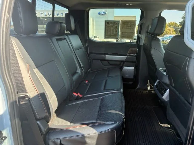 Used 2024 Glacier Gray Metallic Ford Lariat image 32