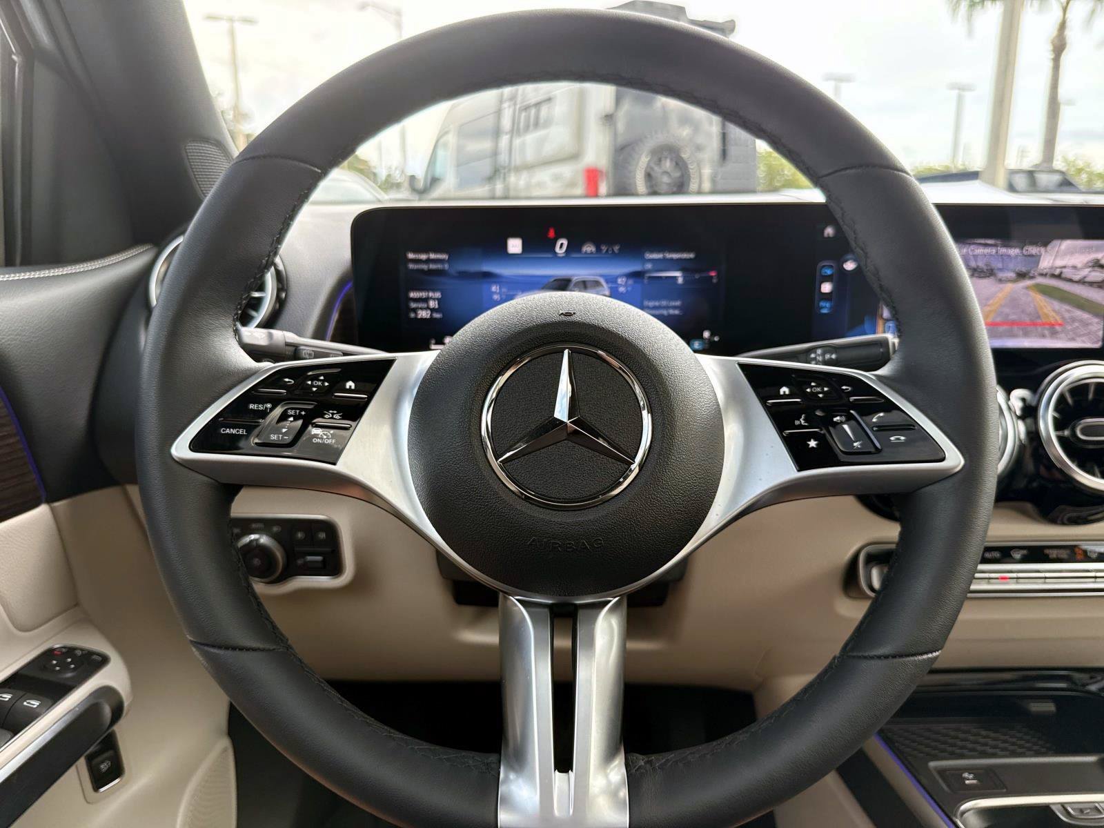 Used 2025 Silver Metallic Mercedes-Benz 250 image 29