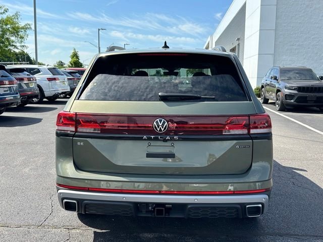 New 2026 Avocado Green Pearl Volkswagen 2.0T Peak Edition image 5