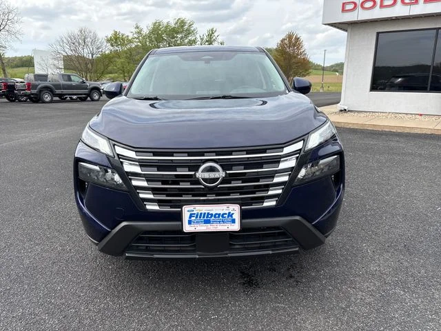 Used 2025 Deep Ocean Blue Nissan SV image 11