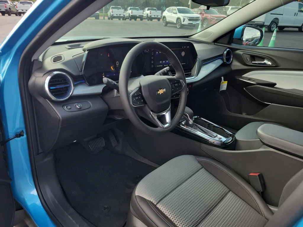 2026 Chevrolet Trax LT - Photo 10