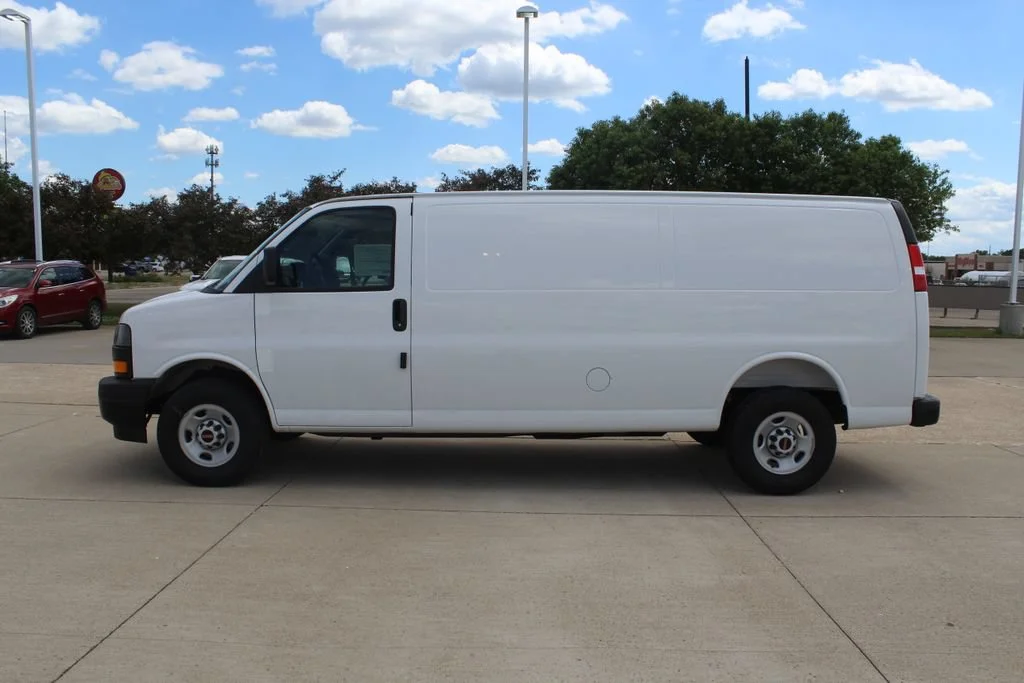 New 2026 Summit White GMC Work Van image 6