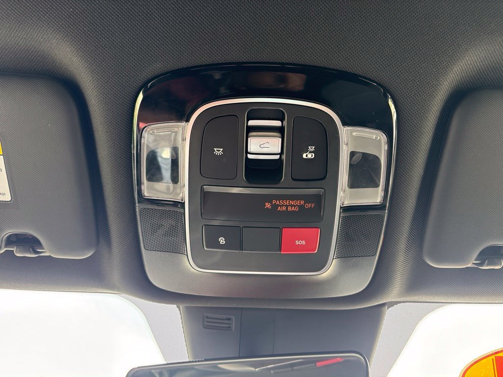Used 2024 Green Hyundai SEL image 29