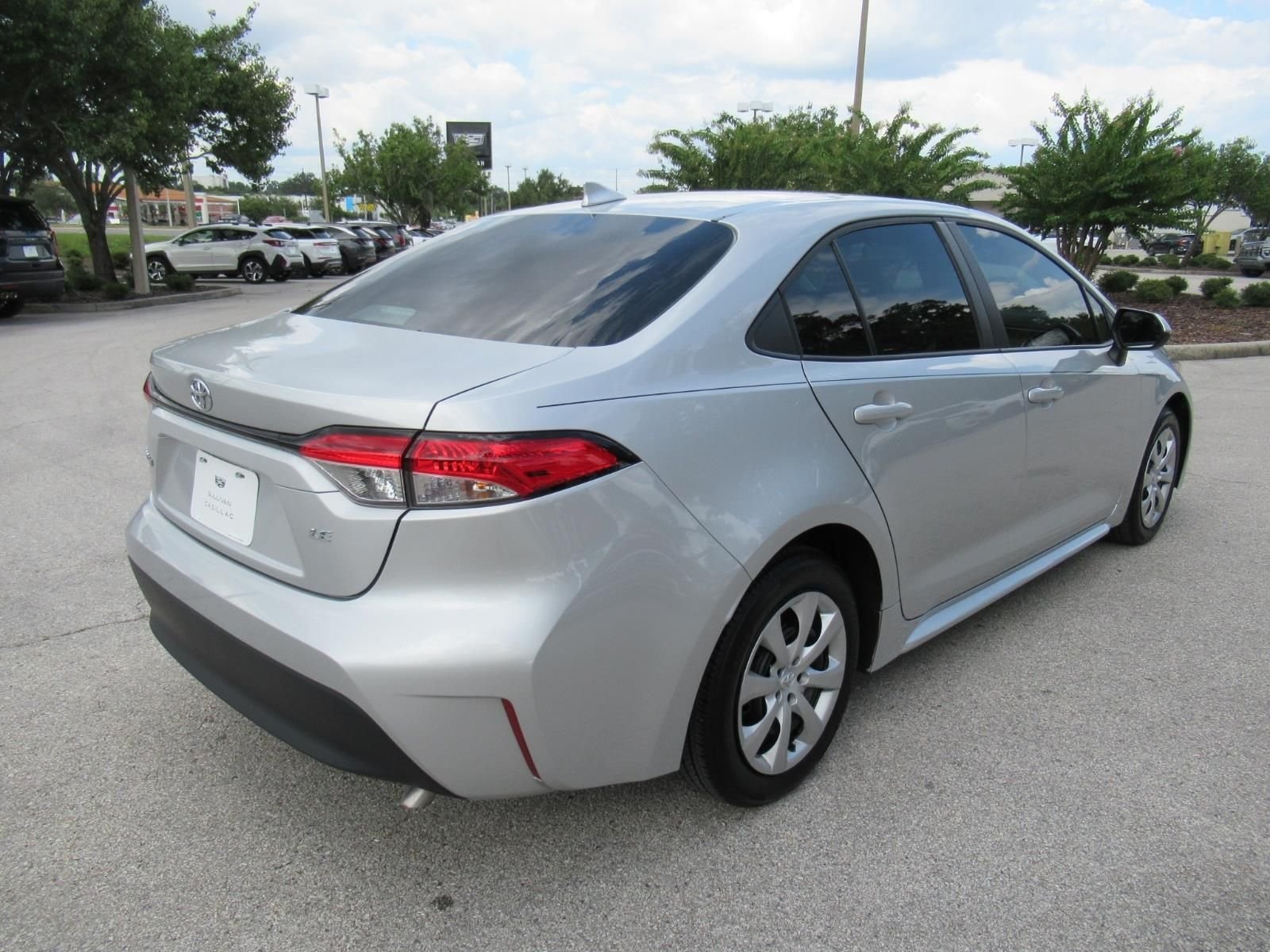 Used 2025 Silver Toyota LE image 7