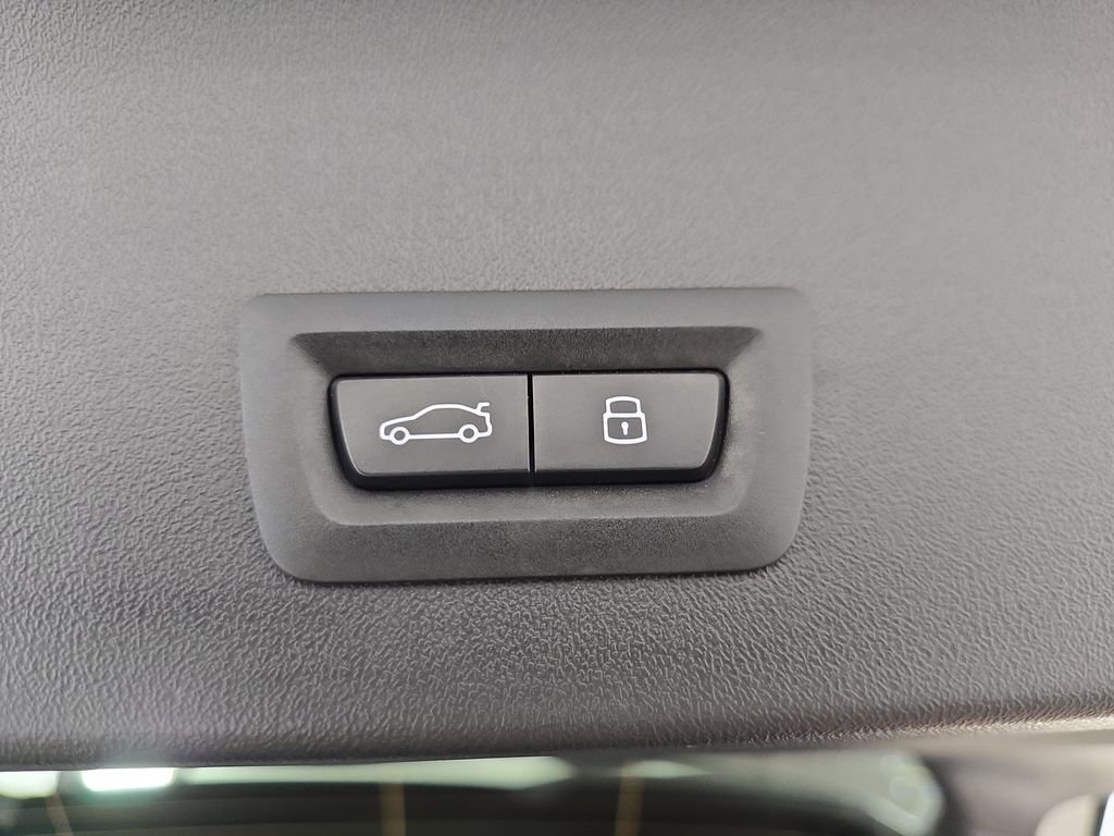 Used 2026 Alpine White BMW 30 xDrive image 16