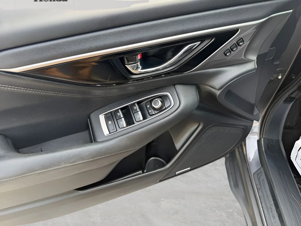 Used 2022 Magnetite Gray Metallic Subaru Limited image 15