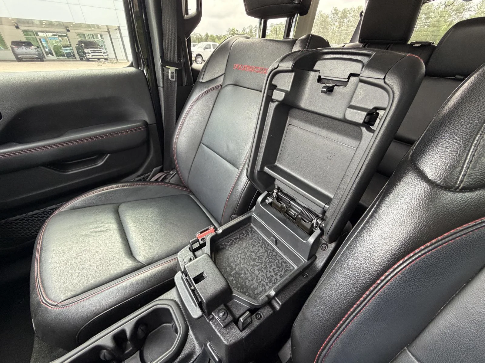 Used 2022 Black Clearcoat Jeep Unlimited Rubicon image 14