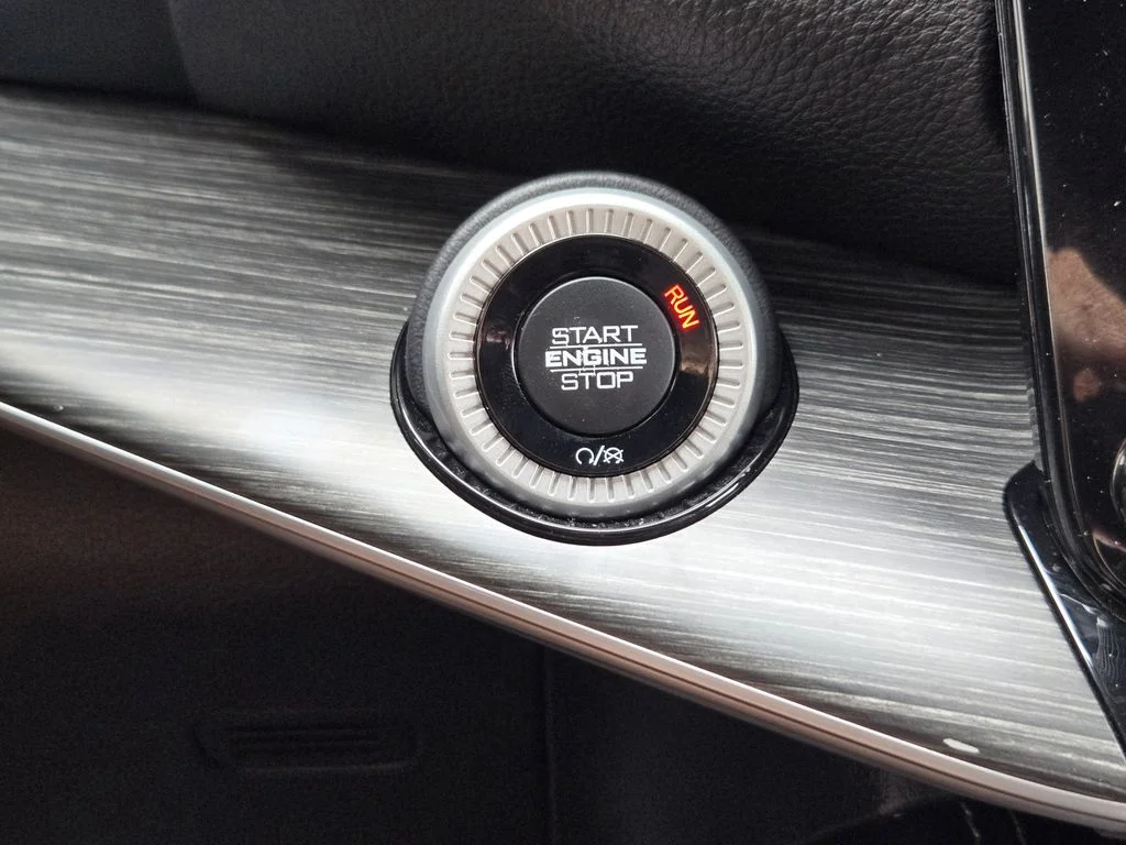 2023 Jeep Wagoneer L Series II - Photo 22