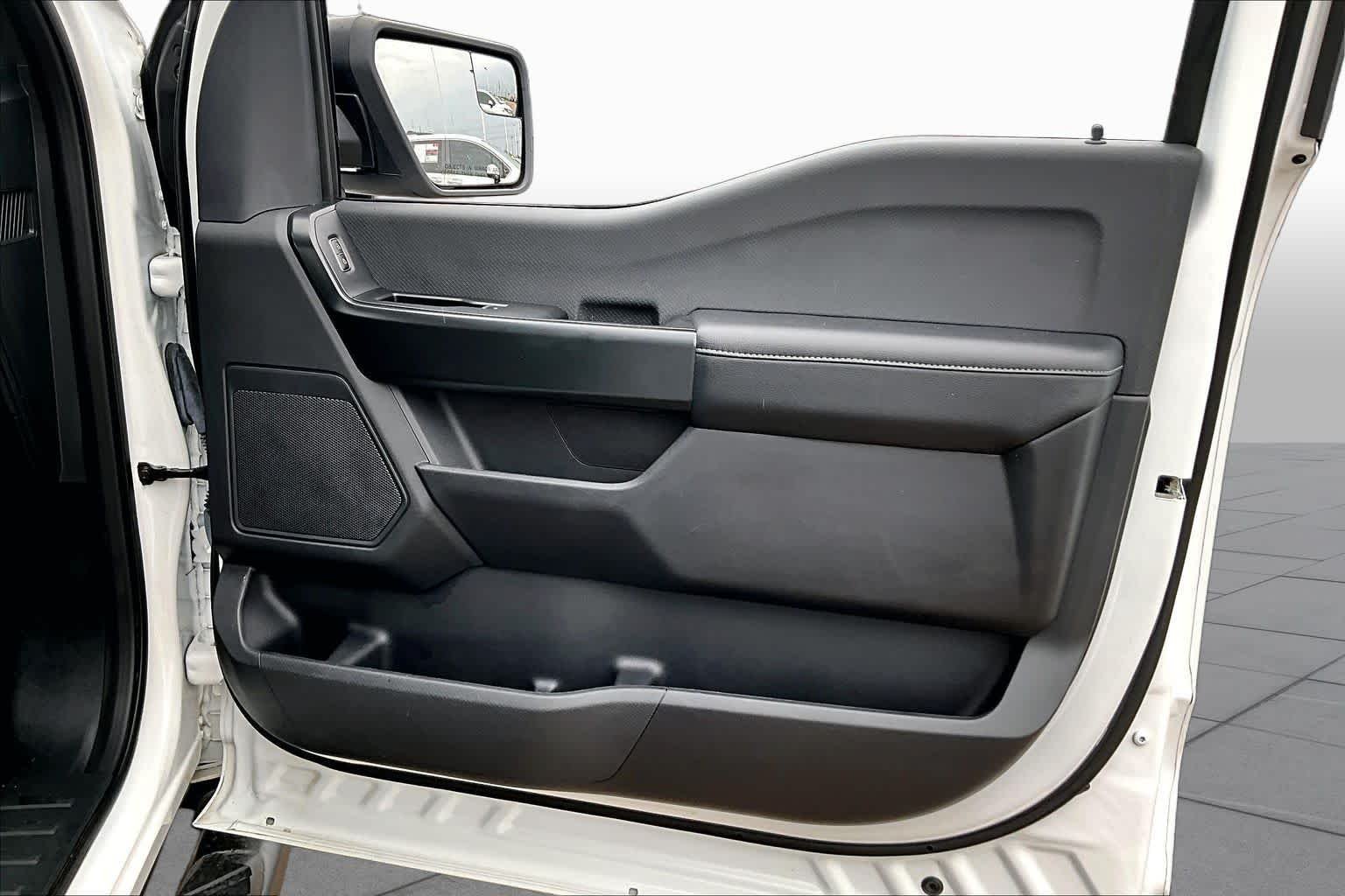 Used 2023 Oxford White Ford XL image 24