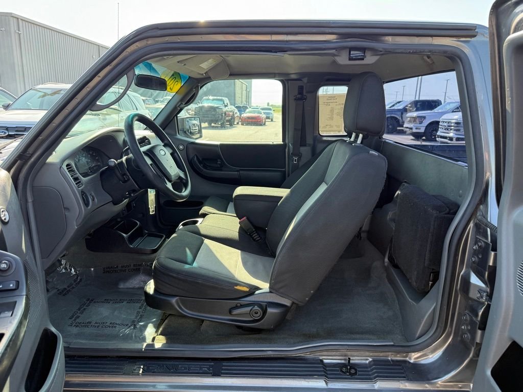 Used 2011 Dark Shadow Gray Metallic Ford XLT image 10