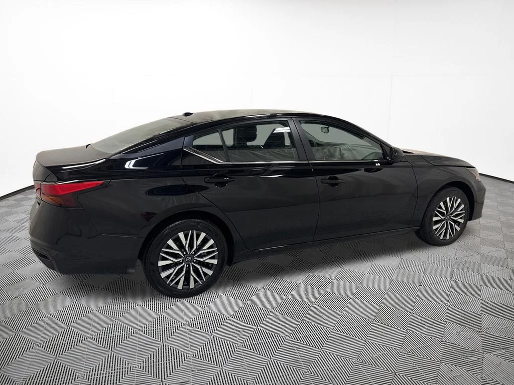 New 2026 Black Nissan 2.5 SV image 9