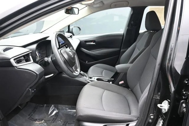 Used 2020 Black Toyota LE image 8