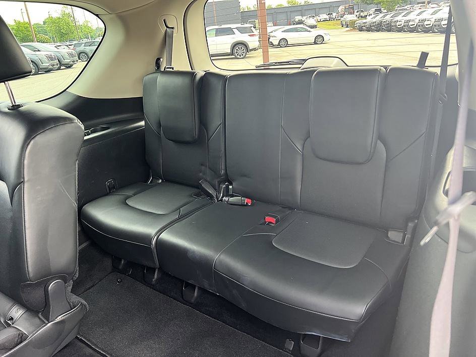 Used 2022 Gun Metallic Nissan SL image 30