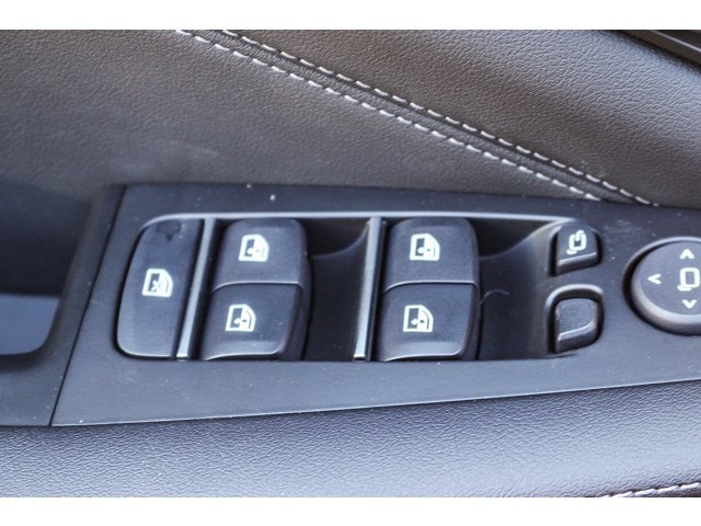 New 2026 Black Sapphire Metallic BMW xDrive50e image 14