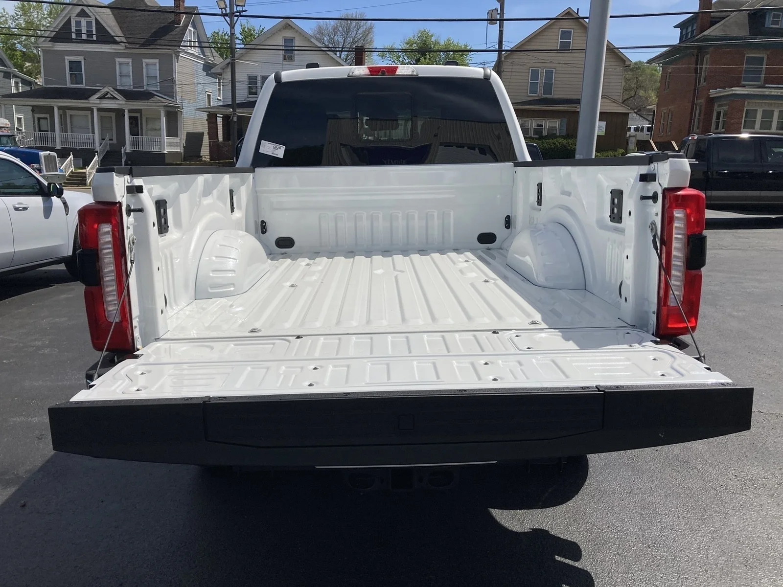 New 2026 Star White Metallic Tri-Coat Ford F-350® Lariat® image 10