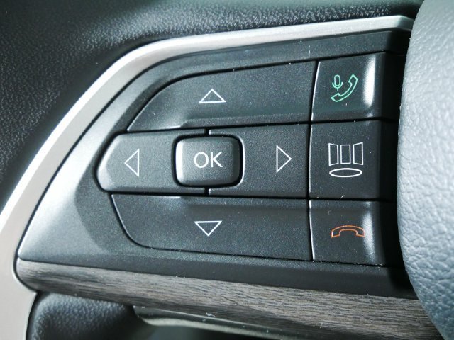 Used 2023 Black Jeep Limited image 26