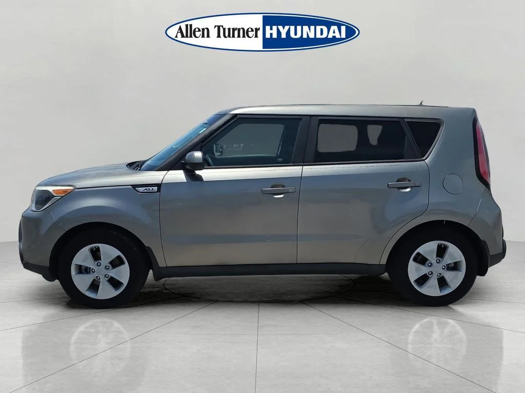 Used 2016 Titanium Gray Kia Base image 5