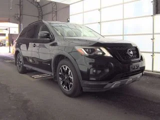 2020 Nissan Pathfinder SV 2WD's photo