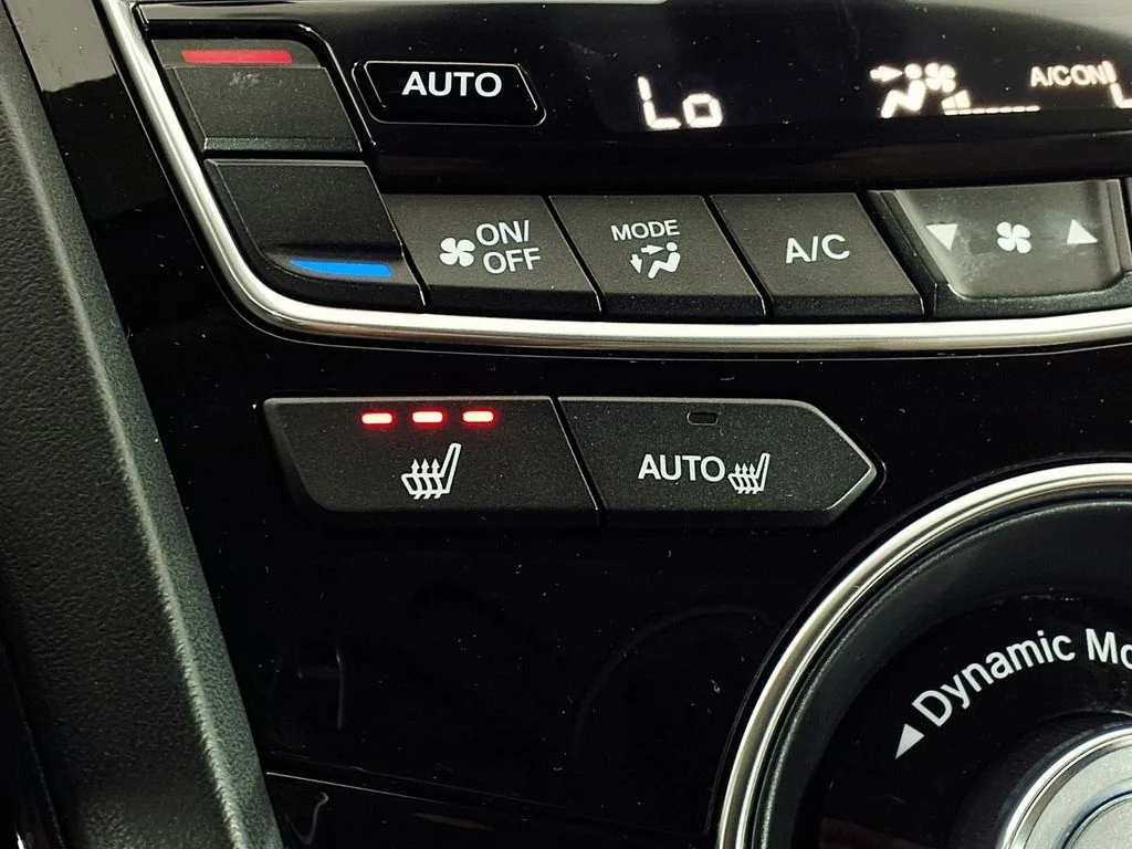 Used 2020 White Acura Base image 16