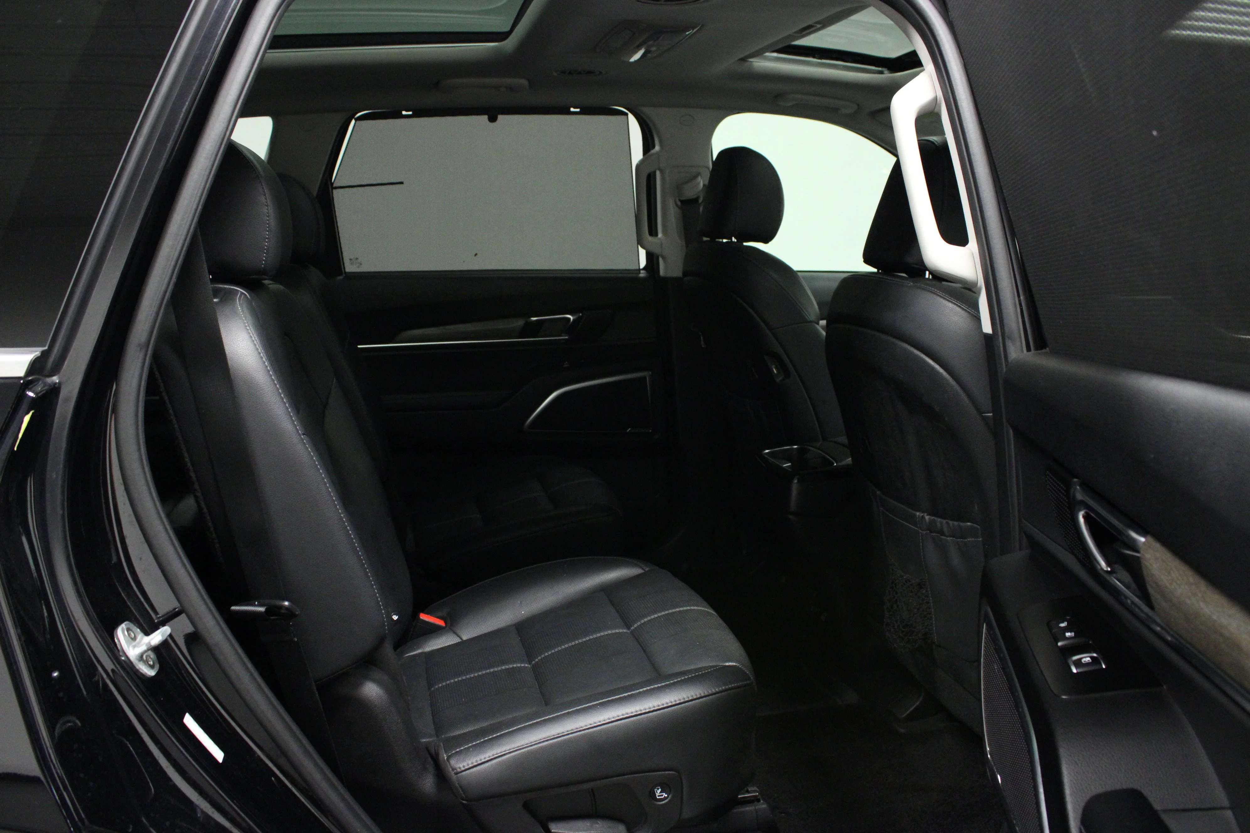 Used 2020 Ebony Black Kia SX image 16