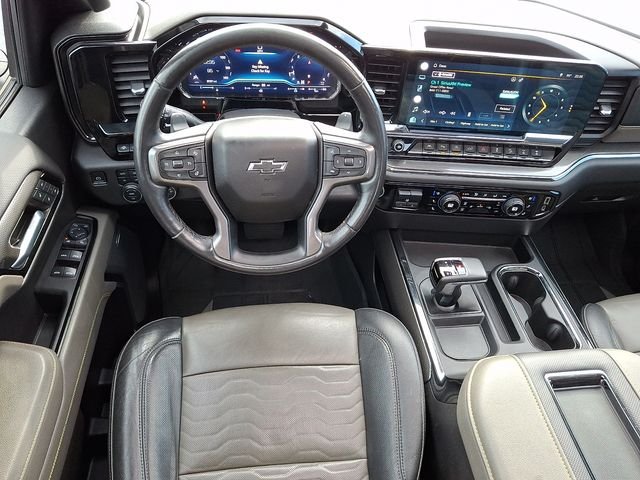 Used 2022 Beige Chevrolet ZR2 image 12