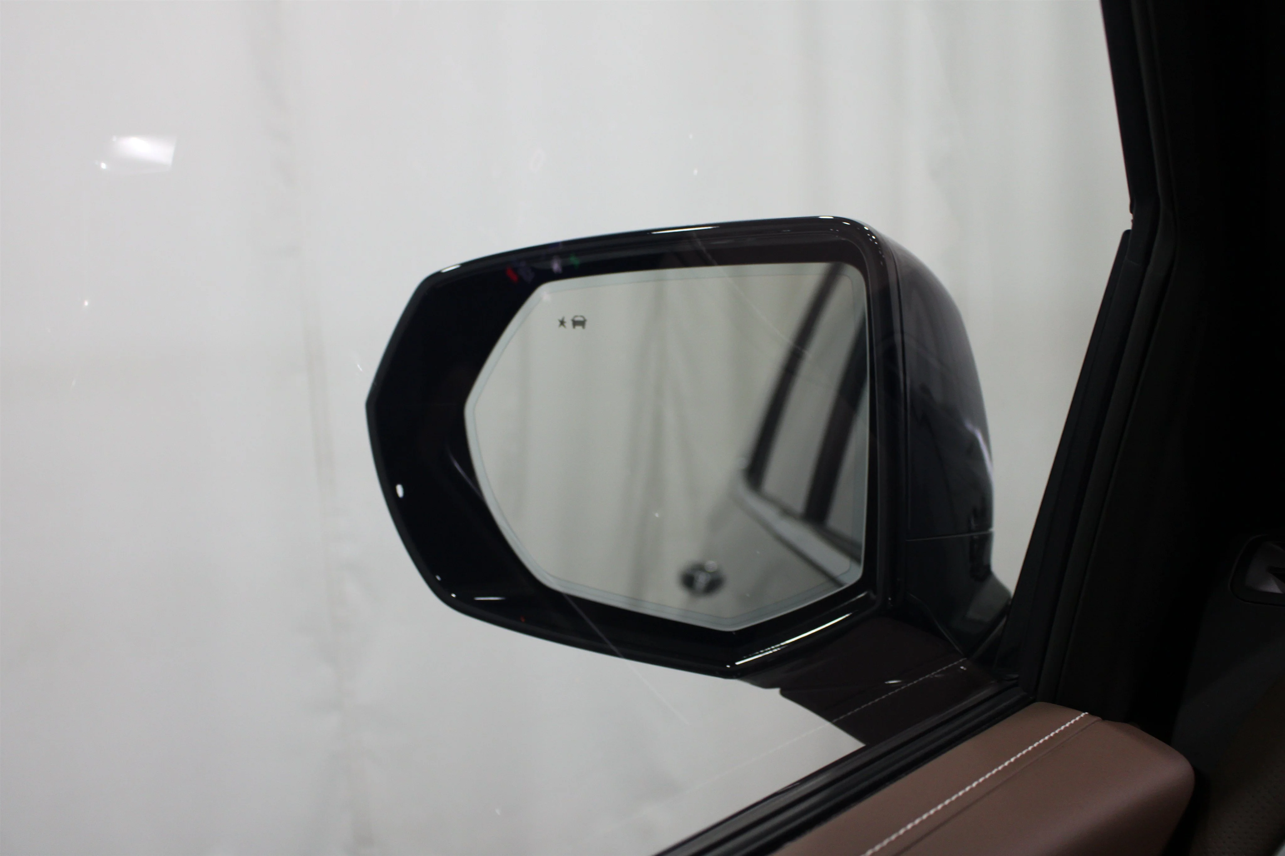 2025 Chevrolet Tahoe High Country - Photo 10