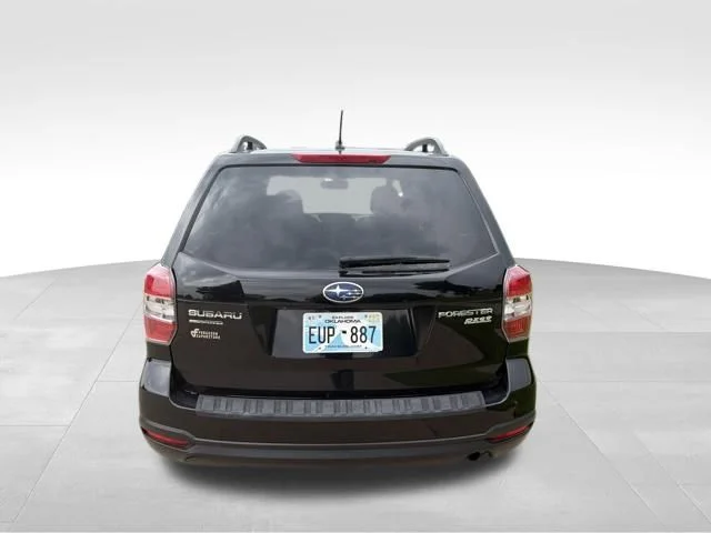 Used 2015 Black Subaru 2.5i Premium image 4