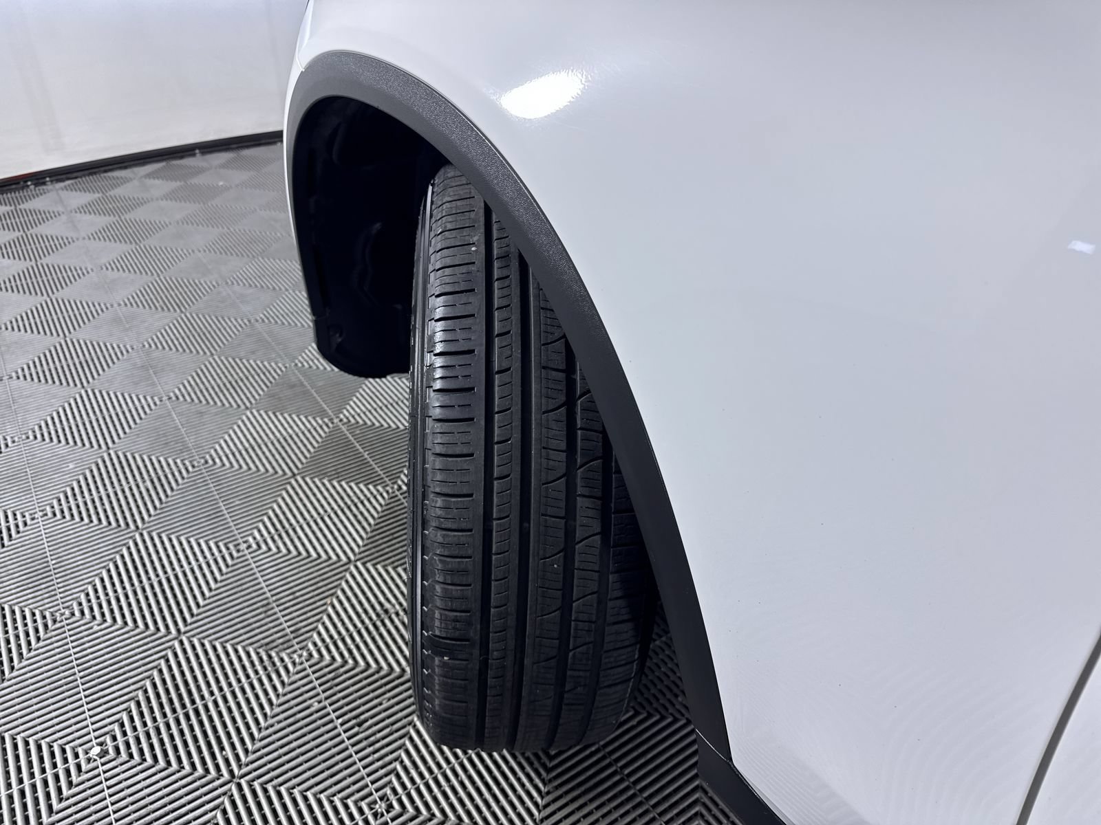 Used 2019 Polar White Mercedes-Benz GLC 300 image 28