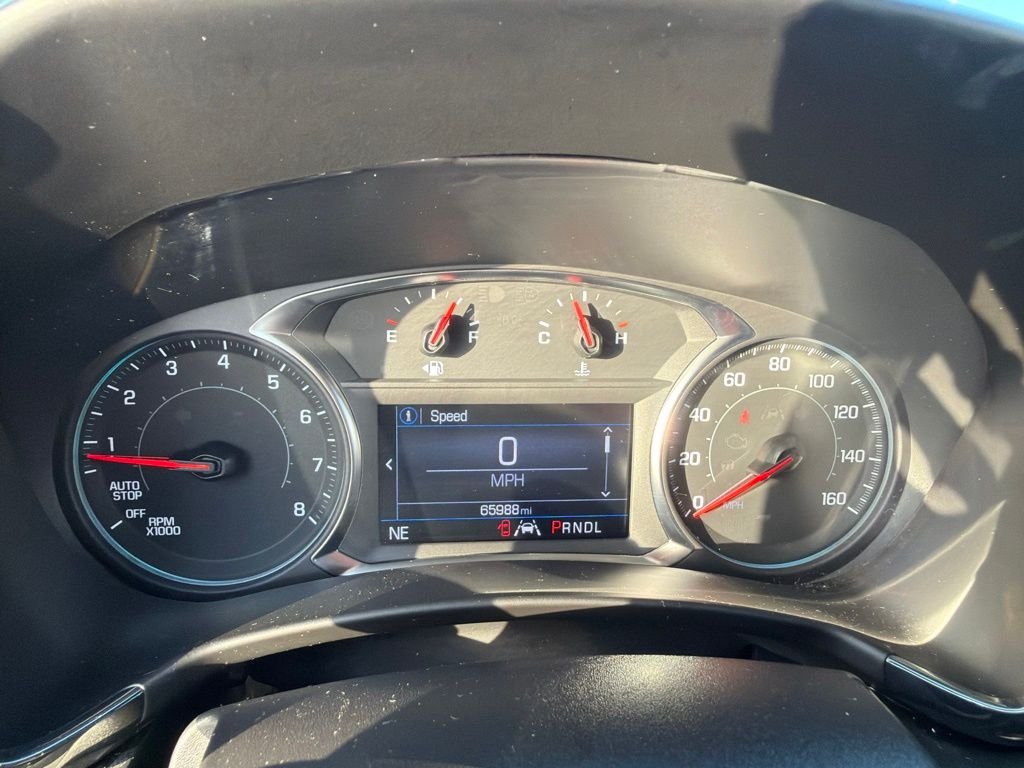Used 2023 White Chevrolet RS image 9