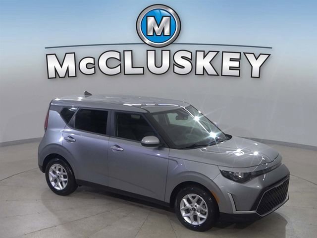 Used 2025 Gray Kia LX image 25