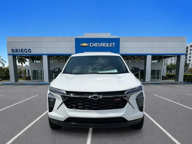 2026 Chevrolet Trax RS - Photo 2