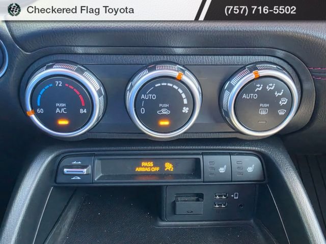 Used 2019 Jet Black Mica Mazda Grand Touring image 17