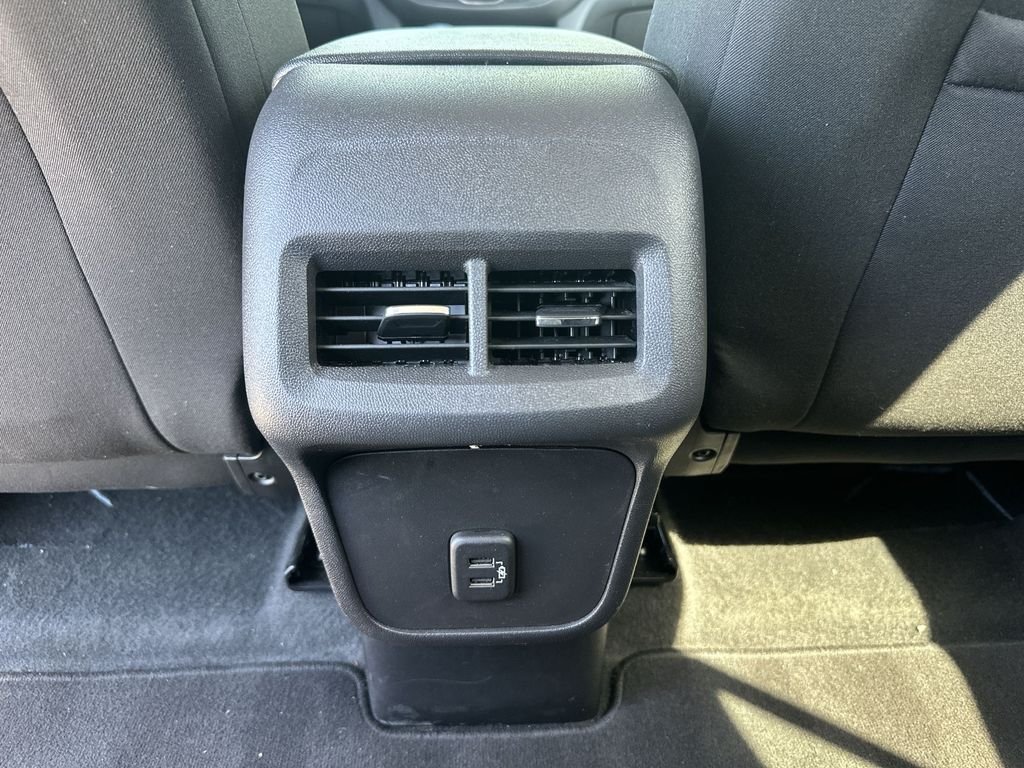 2024 Chevrolet Equinox LT - Photo 21
