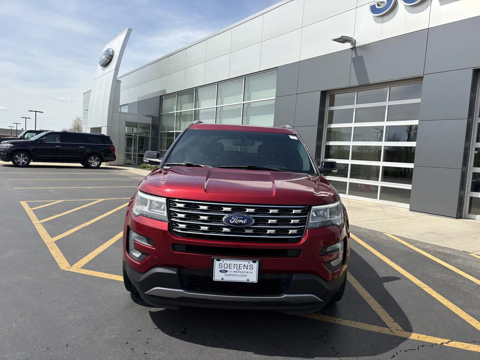 Used 2016 Ford Explorer XLT with VIN 1FM5K8D8XGGD23709 for sale in Brookfield, WI