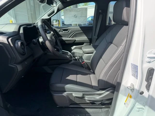 New 2026 Summit White Chevrolet WT image 9