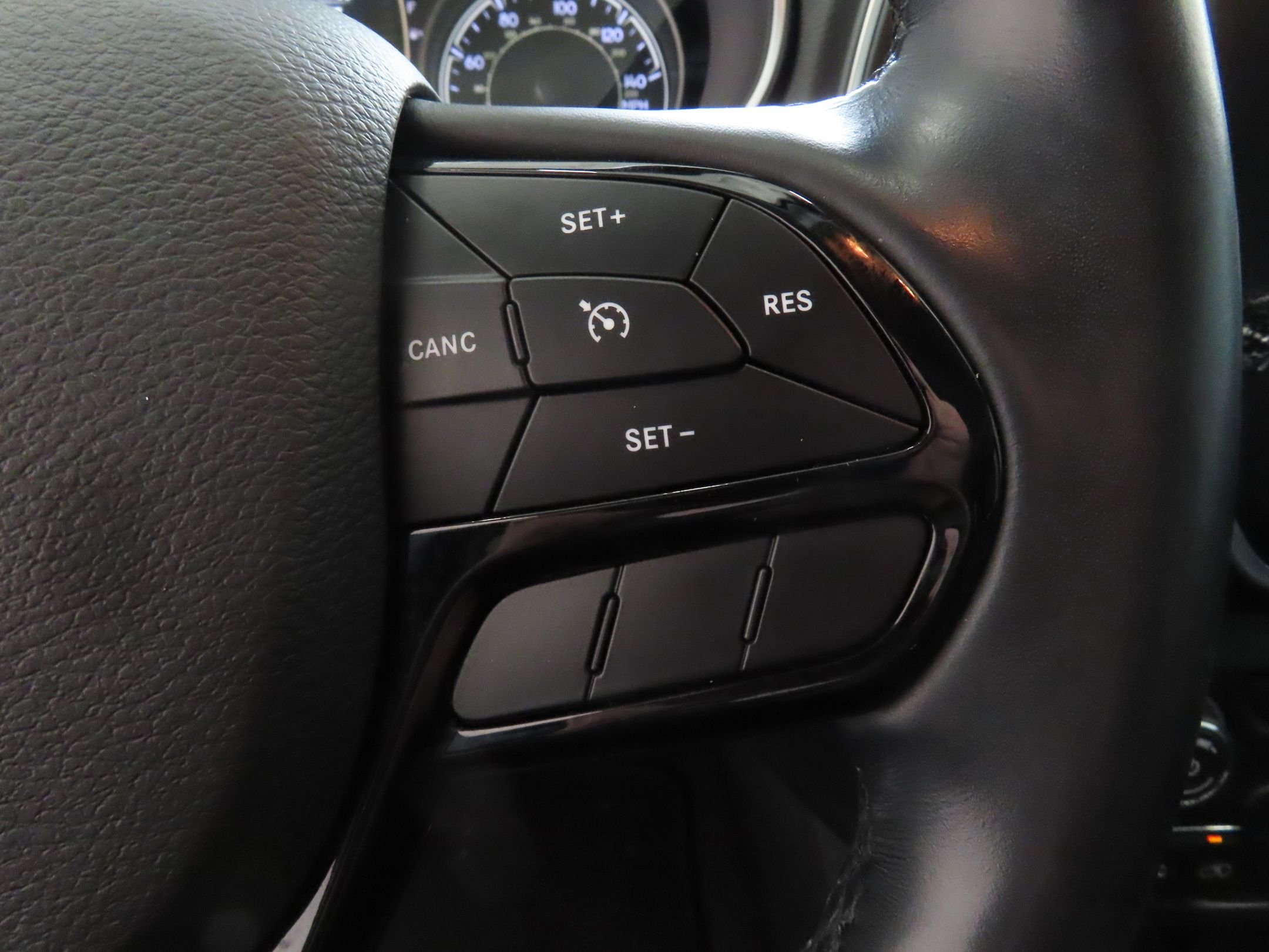 Used 2021 Black Jeep Latitude Plus image 14