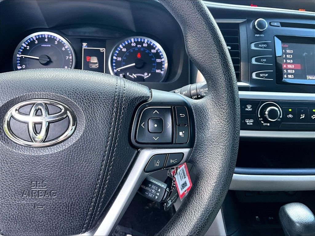 Used 2017 Blizzard Pearl Toyota LE image 25