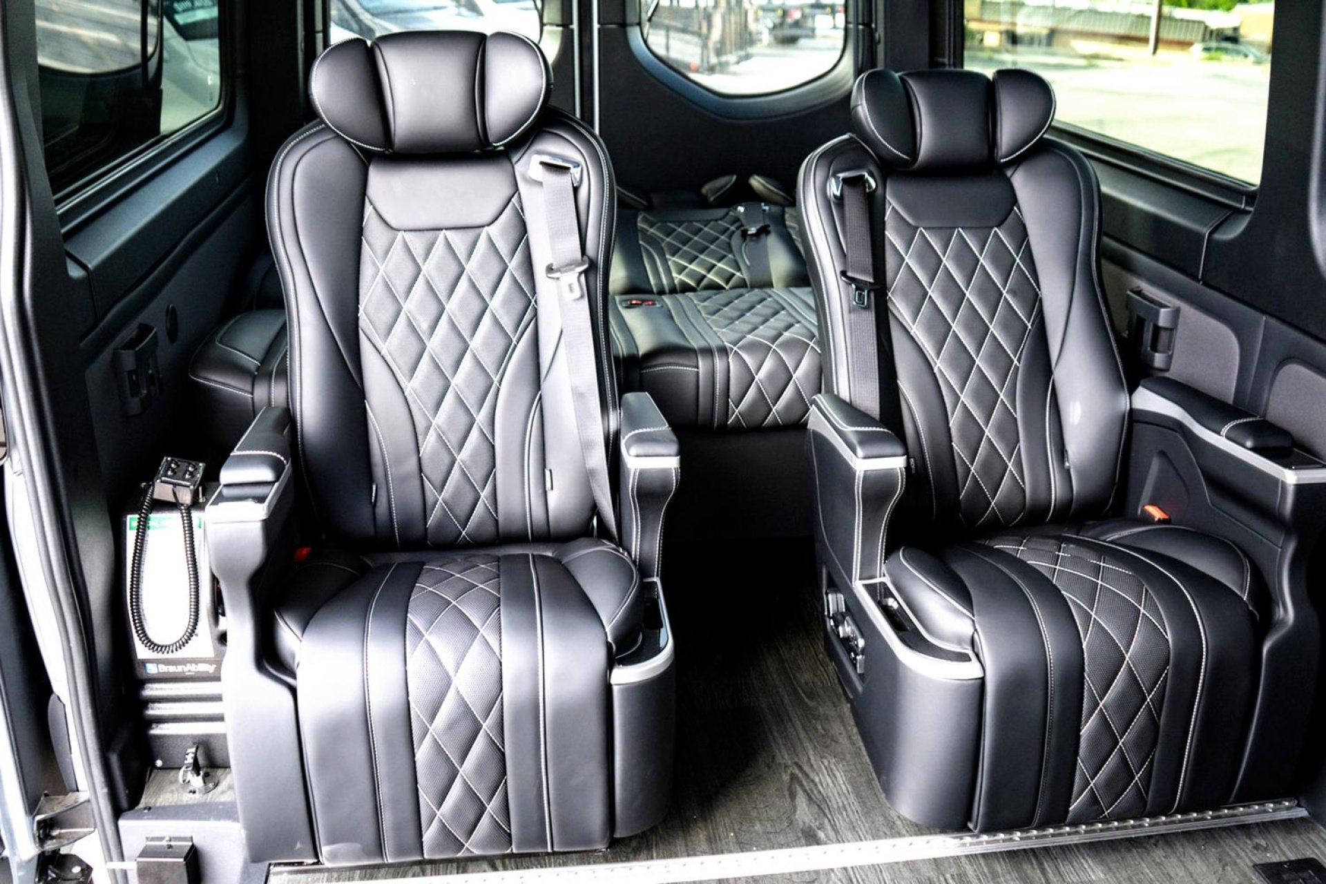 New 2025 high-tech silver metallic Mercedes-Benz Passenger 144 WB image 30