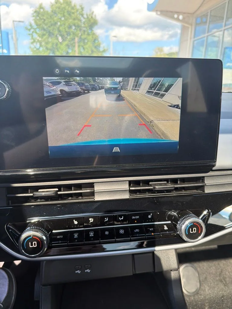 New 2026 North Shore Pearl Honda AWD Touring image 17