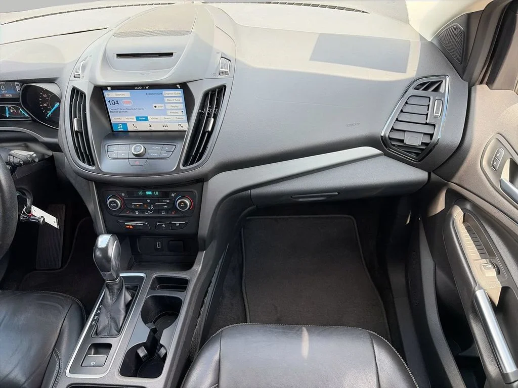 Used 2018 Silver Ford SEL image 13