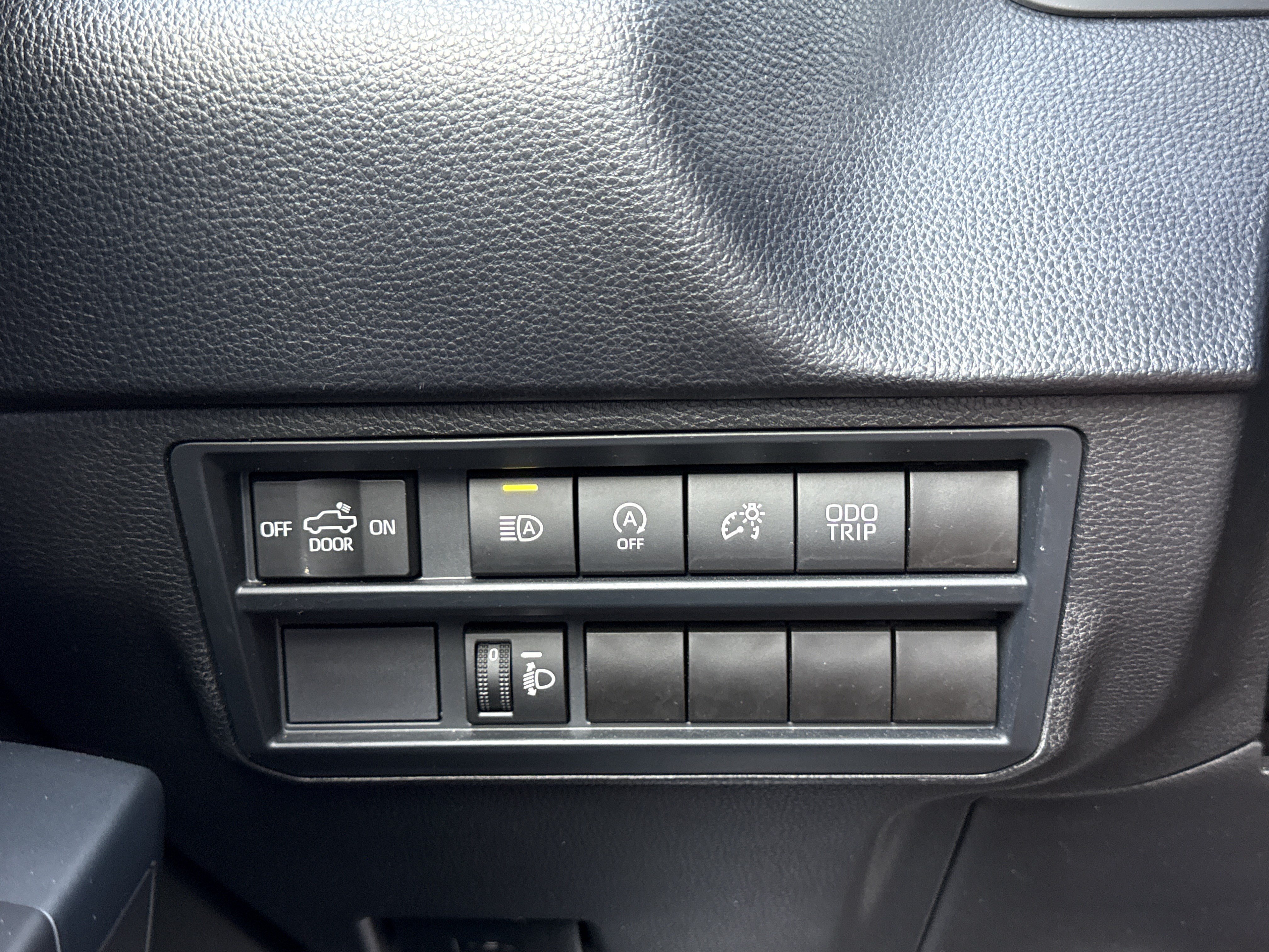 Used 2024 Ice Cap Toyota SR image 17