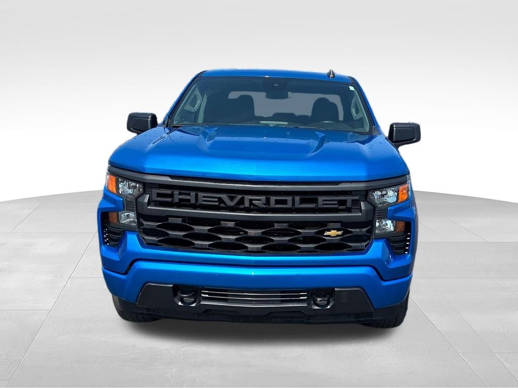 Used 2022 Blue Chevrolet Custom image 8