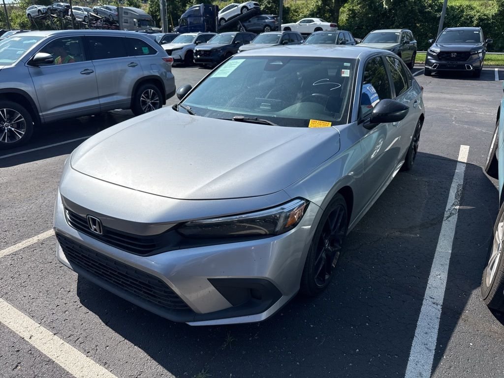 Used 2022  Honda Sport image 2