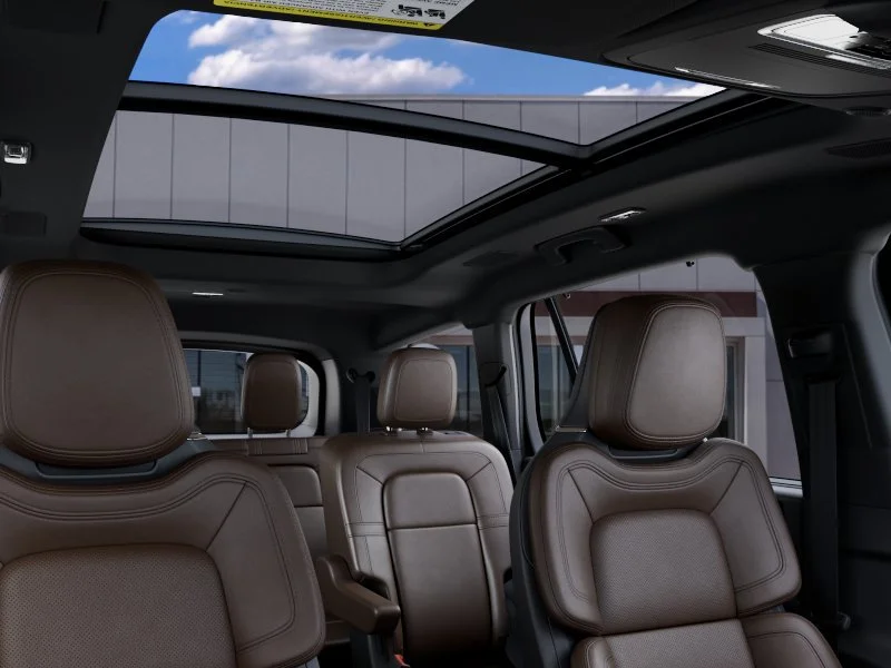 New 2027 Infinite Black Metallic Clearcoat Lincoln Reserve image 22